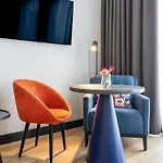 Hotel Ibis Styles Scheveningen 3*