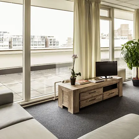 Hotel Ibis Styles Scheveningen 3*