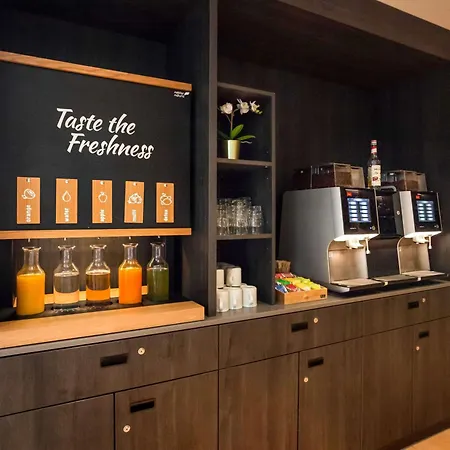 Ibis Styles Scheveningen מלון 3*