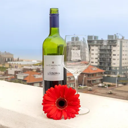 Hotel Ibis Styles Scheveningen 3*